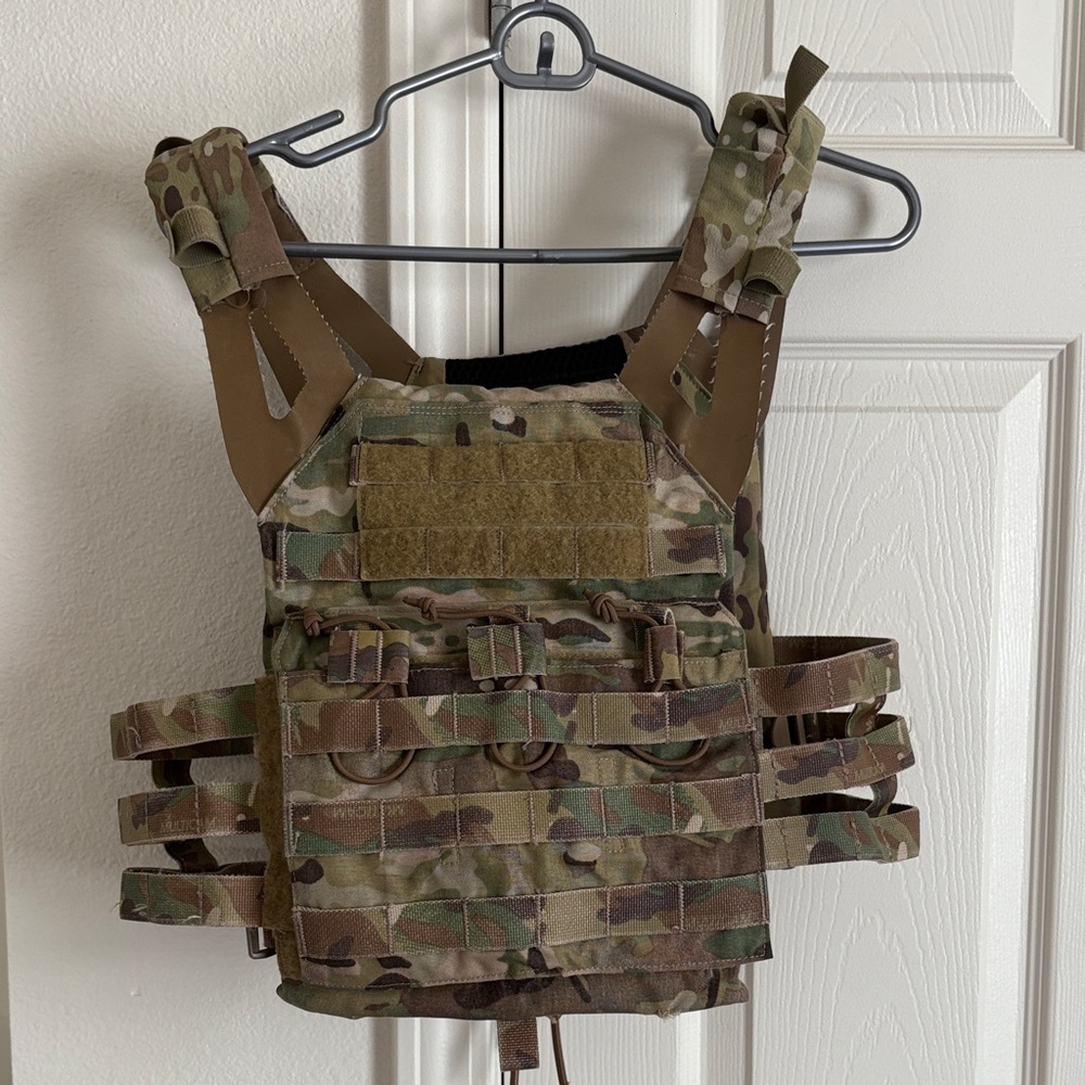 Crye Precision Jumpable Plate Carrier Weight Vest Multicam